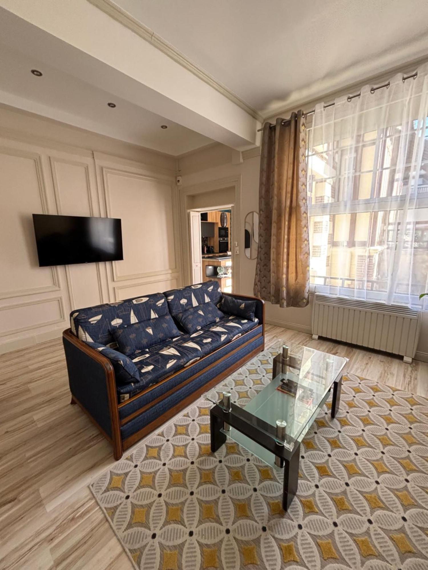 Appartement Elegant Au Coeur De Cabourg Bagian luar foto